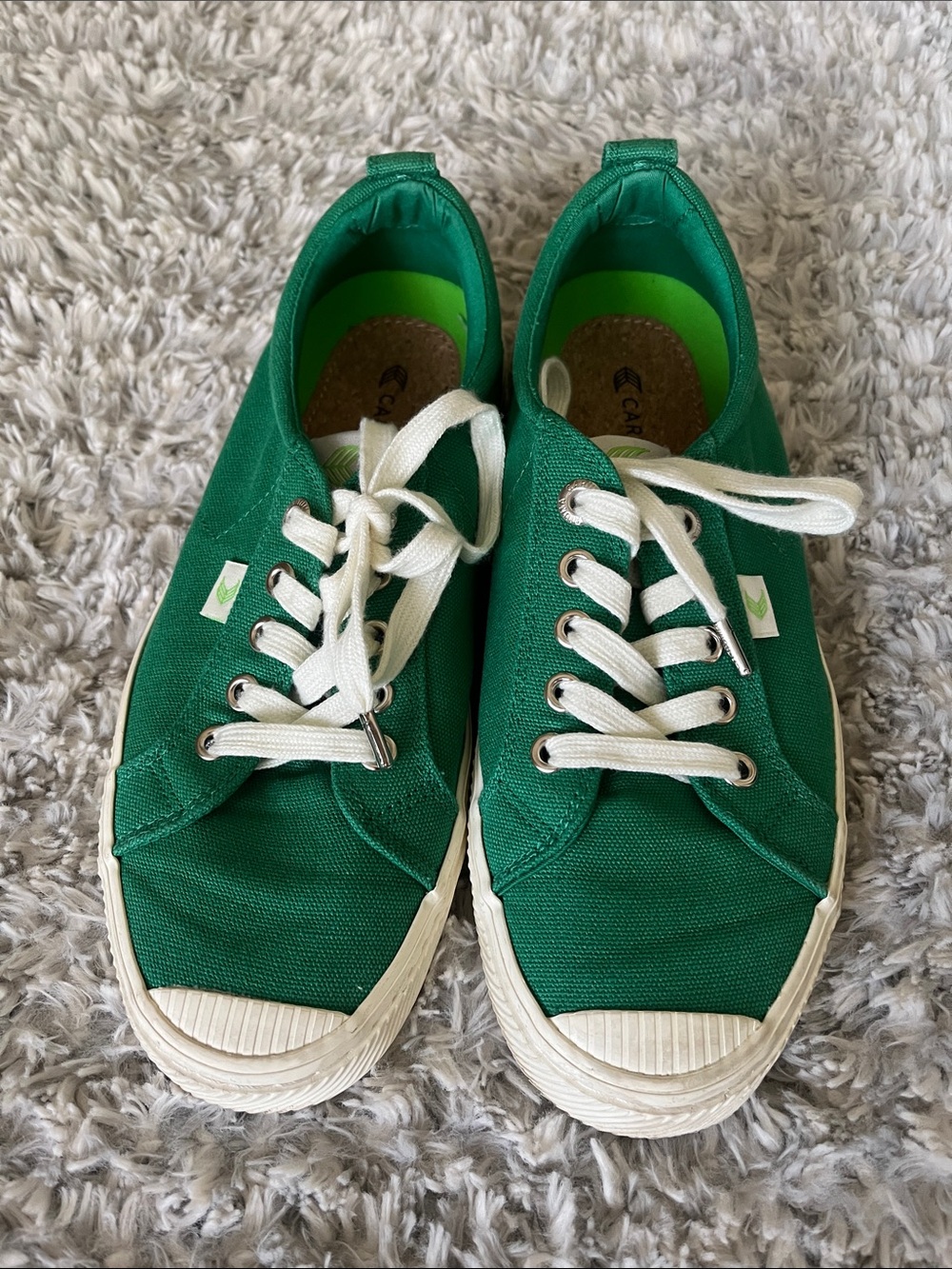 Cariuma Green Canvas Lace-Up Sneakers with White Laces